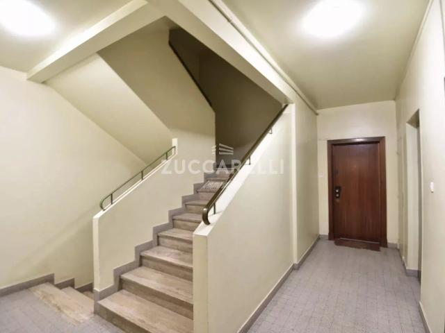 Appartement 5 pièces, 106 m² à louer à Nice 06000
