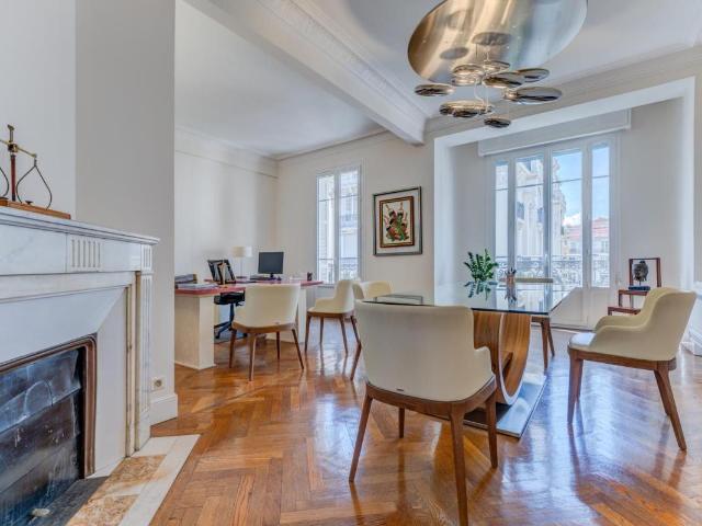 Appartement 5 pièces 107 m²