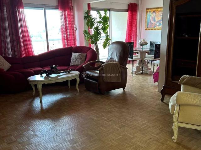 Appartement 5 pièces, 107 m² à louer à Bron 69500