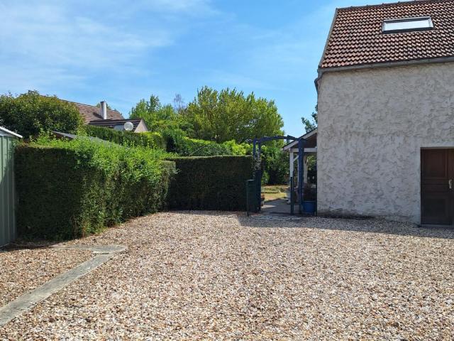 Appartement 5 pièces, 108 m² à louer à Plaisir 78370