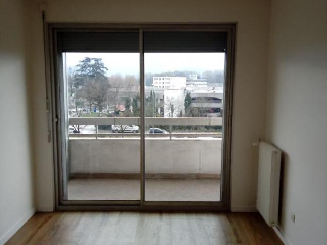 Appartement 5 pièces, 109 m² à louer à Meylan 38240
