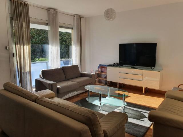 Appartement 5 pièces, 110 m² à louer à Marseille 8 13008