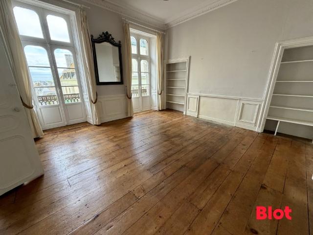 Appartement 5 pièces 111 m²