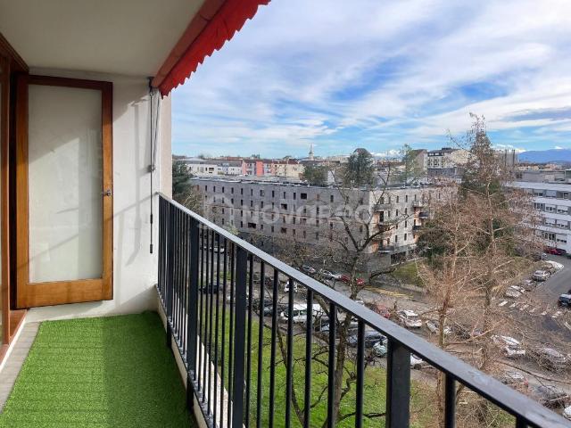 Appartement 5 pièces, 111 m² à louer à Pau 64000