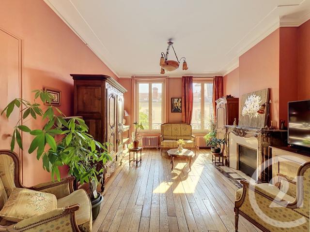 Appartement 5 pièces 113 m²