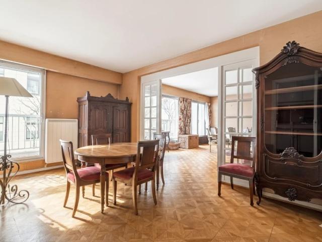 Appartement 5 pièces 121 m²