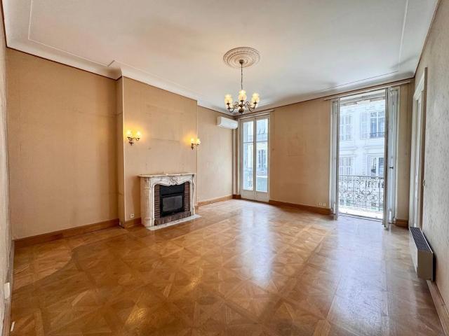 Appartement 5 pièces 122 m²