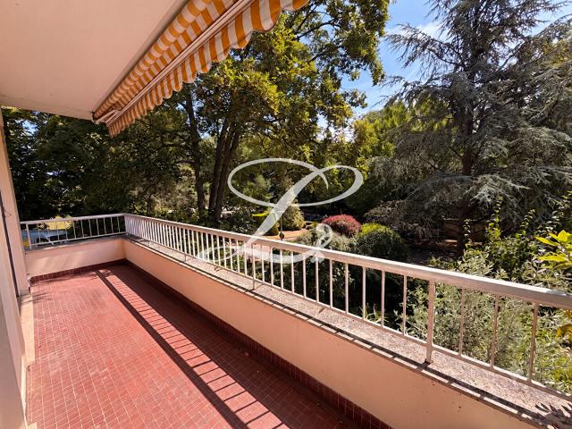Appartement 5 pièces 122 m²