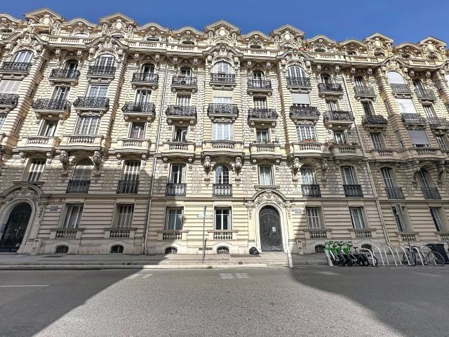 Appartement 5 pièces 124 m²
