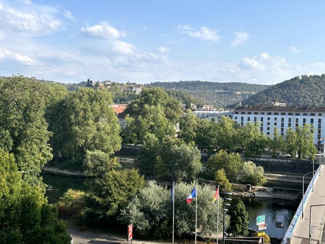 Appartement 5 pièces 128 m²