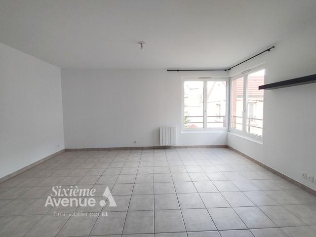 Appartement 5 pièces, 125 m² à louer à Chaville 92370