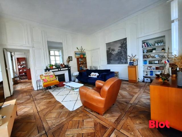 Appartement 5 pièces 128 m²