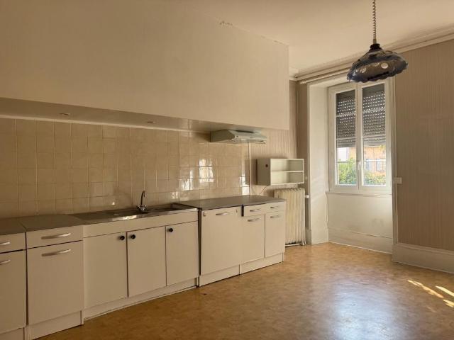 Appartement 5 pièces, 128 m² à louer à Mazamet 81200