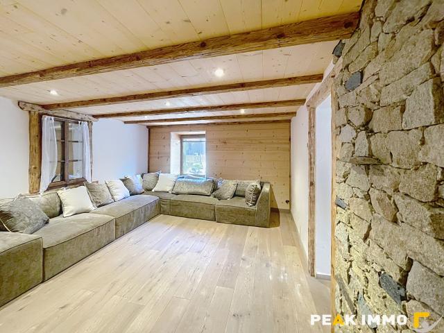 Appartement 5 pièces 130 m2 DOUSSARD