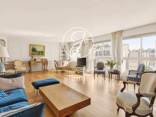 Appartement 5 pièces 130 m²