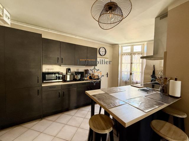 Appartement 5 pièces 130 m²