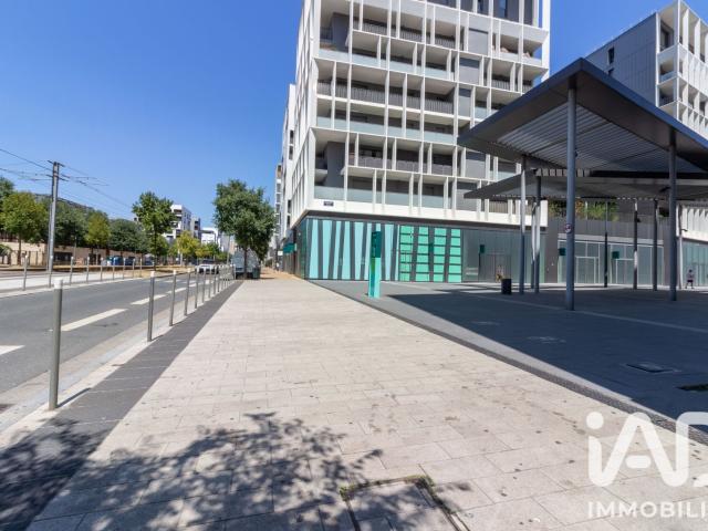 Appartement 5 pièces, 130 m² à louer à Bordeaux 33300