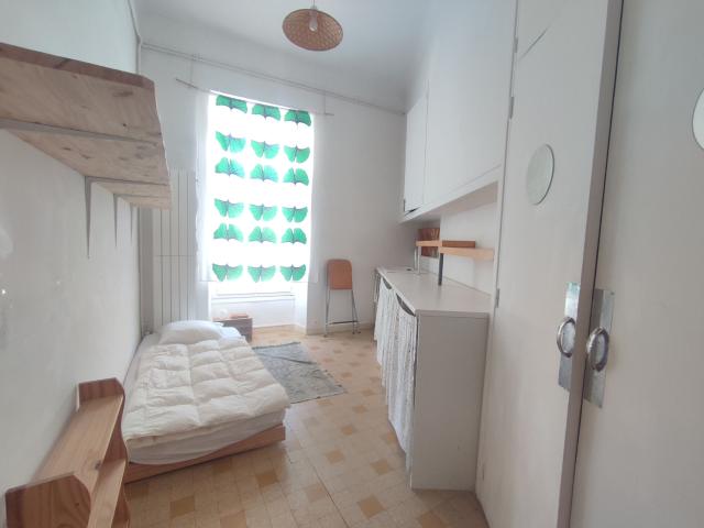Appartement 5 pièces, 136 m² à louer à Marseille 7 13007