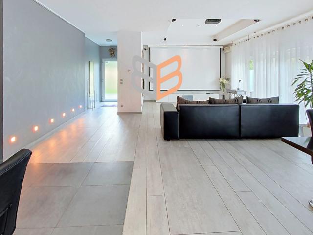 Appartement 5 pièces 137 m²