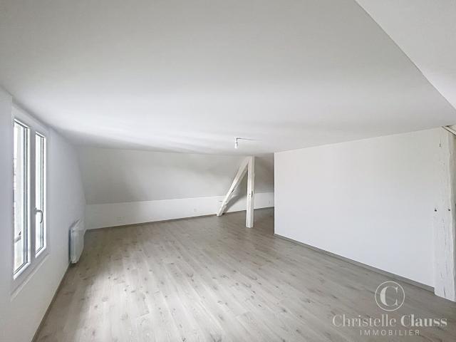 Appartement 5 pièces, 137 m² à louer à Durmenach 68480