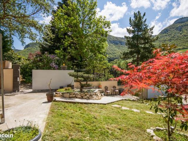 Maison 5 pièces 140 m²