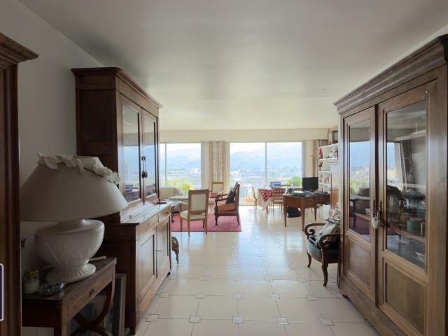 Appartement 5 pièces 142 m²