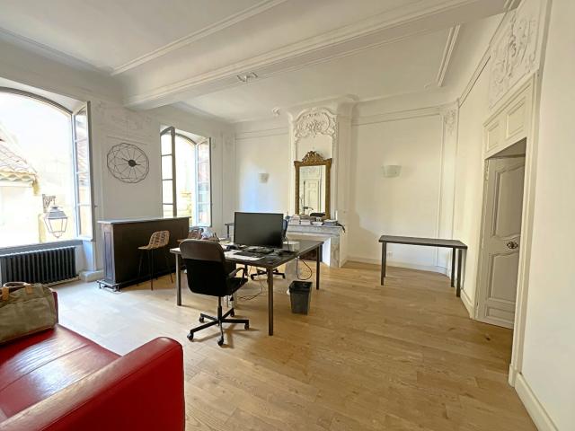 Appartement 5 pièces 143 m²