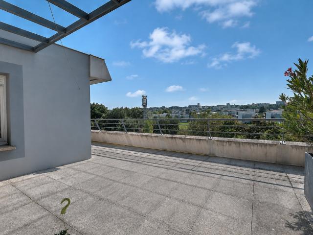 Appartement 5 pièces 143 m²