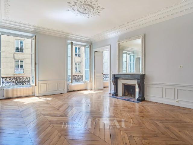 Appartement 5 pièces 144 m²