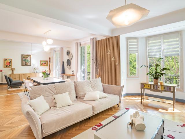 Appartement 5 pièces 144 m²