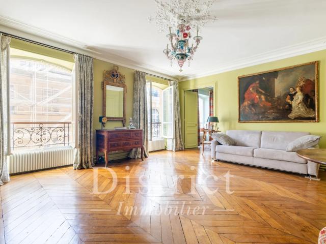 Appartement 5 pièces 144 m²