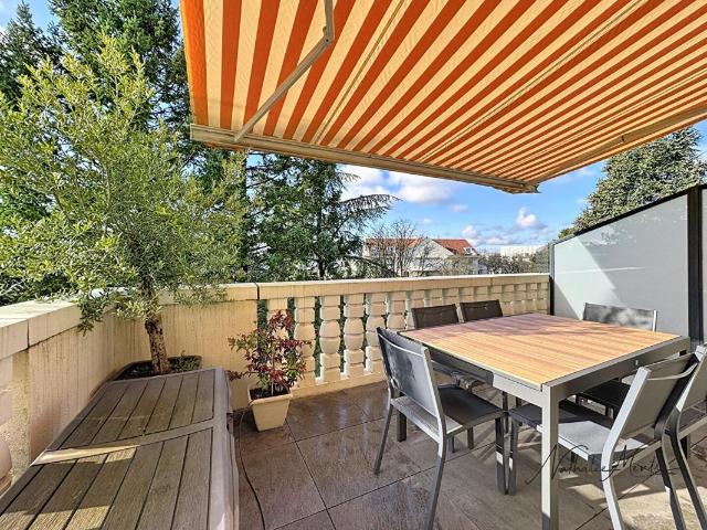 Appartement 5 pièces 144 m²