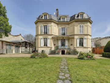 Appartement 5 pièces 144 m²