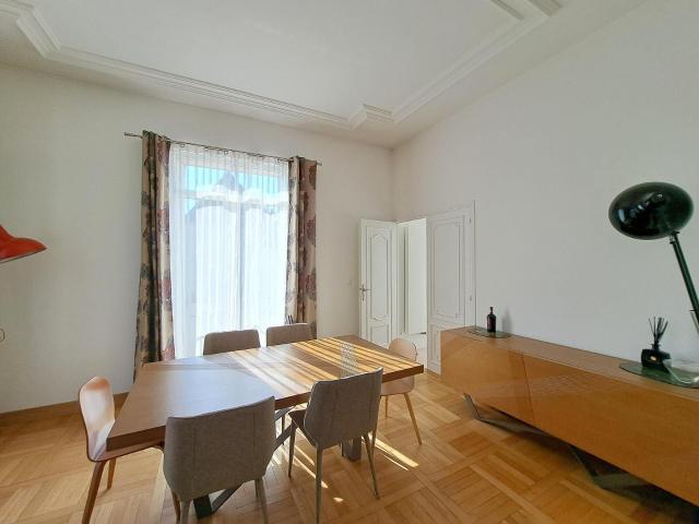 Appartement 5 pièces, 144 m² à louer à Tours 37000