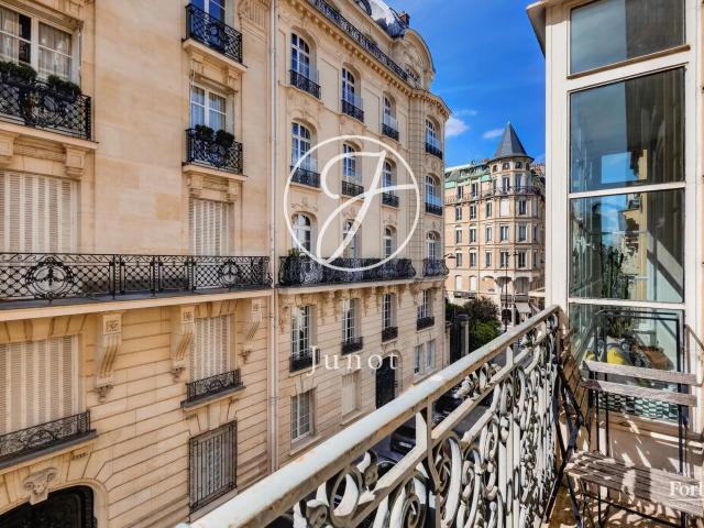 Appartement 5 pièces 145 m²