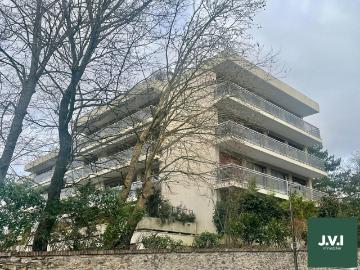 Appartement 5 pièces 145 m²