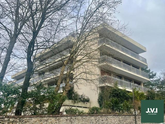 Appartement 5 pièces 145 m²