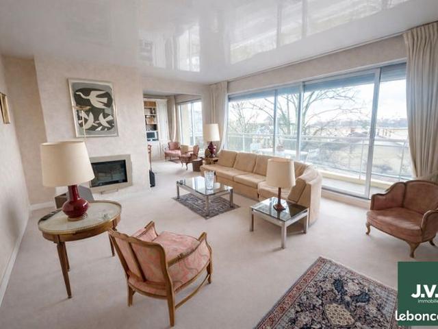 Appartement 5 pièces 145 m²