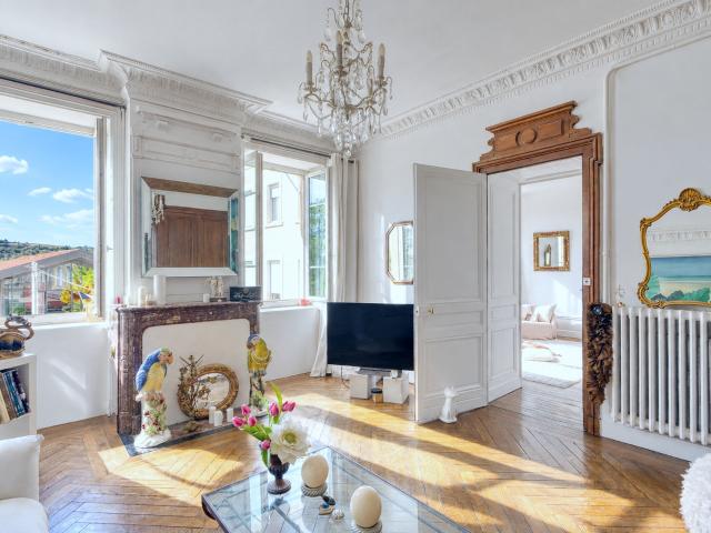 Appartement 5 pièces 146 m²