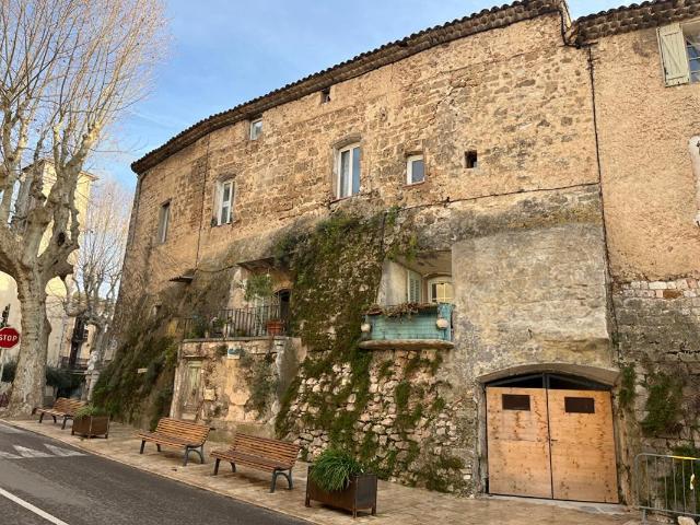 Appartement 5 pièces 146 m²