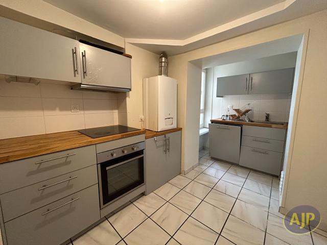 Appartement 5 pièces, 146 m² à louer à Rennes 35000