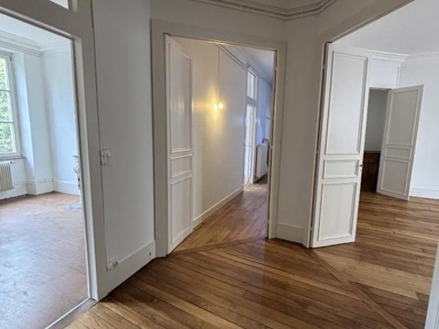Appartement 5 pièces 147 m²