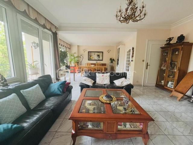 Appartement 5 pièces 150 m²