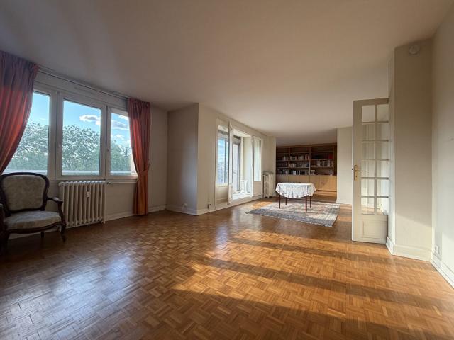 Appartement 5 pièces 150 m²