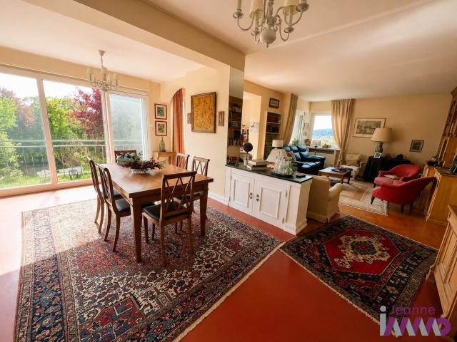 Appartement 5 pièces 150 m²