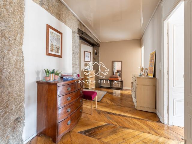 Appartement 5 pièces 151 m²