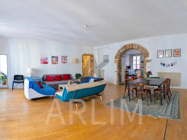 Appartement 5 pièces 151 m²