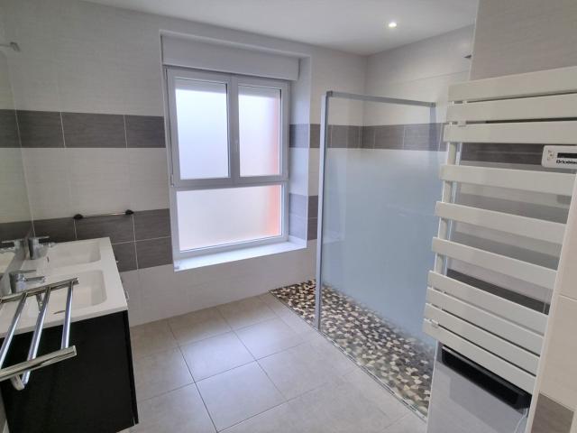 Appartement 5 pièces, 151 m² à louer à Montaut 09700