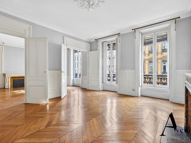 Appartement 5 pièces 153 m²