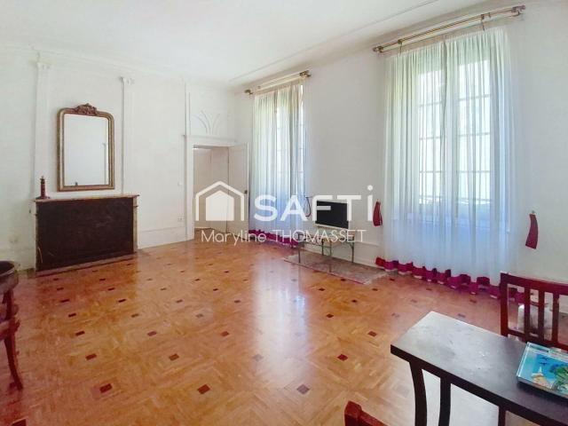 Appartement 5 pièces 153 m²
